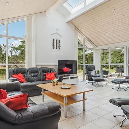 Holiday home Stunning In With Wifi *